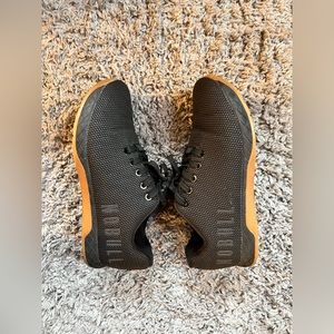 NOBULL Black cross trainers size 8.5